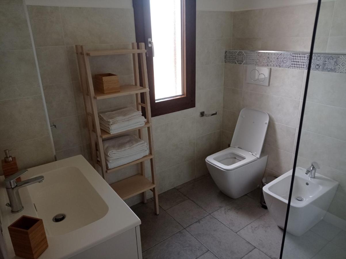 B&B Da Rosella Lotzorai Bagian luar foto